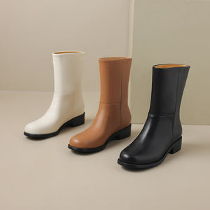 Usine en gros en cuir véritable femmes <span class=keywords><strong>mi</strong></span>-<span class=keywords><strong>mollet</strong></span> <span class=keywords><strong>bottes</strong></span> 2025 automne hiver mode bout rond sans lacet <span class=keywords><strong>mi</strong></span>-talon <span class=keywords><strong>bottes</strong></span> grande taille 48 - Product Image 4