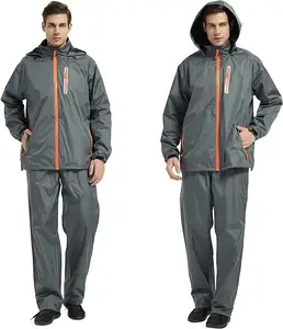 Yüksek kaliteli yağmur ceket ve pantolon naylon pvc su geçirmez rüzgar yağmurluk erkekler için hafif rahat
