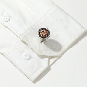 Mancuernillas de Lujo con Diseño de Flor y Logotipo Personalizado, Mancuernillas Negras con Botones Personalizados para Hombre - Product Image 3