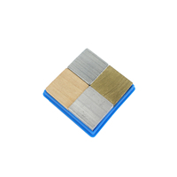 Blocs de densité de groupe de cubes (cuivre, fer, aluminium, bois) pour l'enseignement de la densité de la physique
