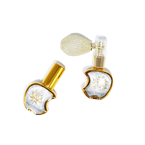 Venta al por Mayor de Botellas de Perfume Vacías Portátiles de 10 ml con Forma de Manzana, con Tapa de Aluminio y Elegante Caja de Regalo, Suministro Directo de Fábrica - Product Image 4