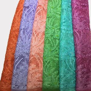 Ricamato da sposa in pizzo tessuto Africano del merletto Francese e perline morbido abito da sposa - Product Image 6