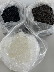 Gel de kératine italienne granules de kératine adhésifs de haute qualité pour les extensions de cheveux pré-collées professionnelles emballées dans un sac - Product Image 2