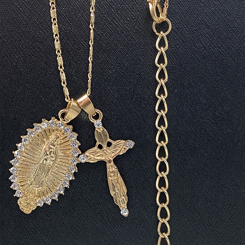 ロドキン　ゴールド十字架ペンダントネックレス LARGE GOTHIC CROSS PENDANT Silver / Zirconia PENDANT