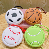 Porte-clés mini ballon de basket en silicone, porte-monnaie portable, pochette zippée, style sportif, sac de rangement 3D, étui pour écouteurs, cadeau pour les amateurs de sport