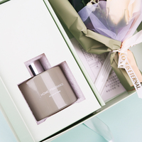 Ensemble de diffuseur de parfum à roseaux personnalisé avec logo, 120 ml, avec des diffuseurs d'arômes créatifs et un coffret cadeau d'anniversaire avec fleurs