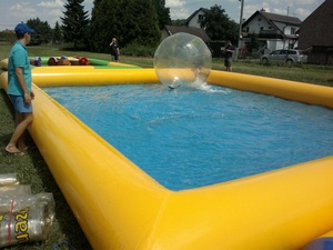 Parc aquatique d'amusement <span class=keywords><strong>Piscine</strong></span> pour enfants <span class=keywords><strong>Piscine</strong></span> gonflable de couleur jaune pour rouleau d'eau et ballon de <span class=keywords><strong>marche</strong></span> à vendre - Product Image 2