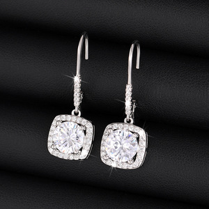 Orecchini Pendenti Geometrici Quadrati e Rotondi, Gioielli Eleganti e Minimalisti di Lusso per Donne - Product Image 6