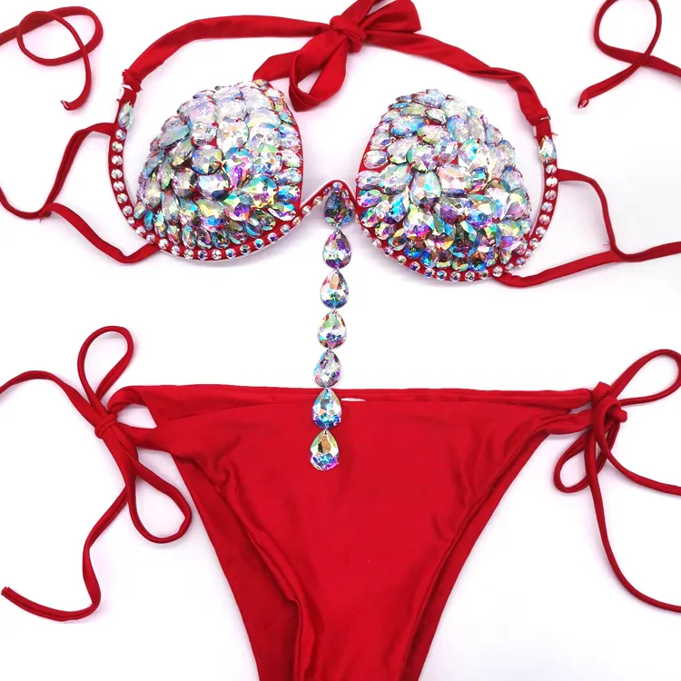 Iki parçalı lüks elmas mayo Bling kristal Rhinestone Bikini seti