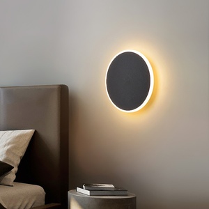 Lámpara de Pared LED Circular Moderna Nórdica, Adecuada para Dormitorios, Salas de Estar, Pasillos y Corredores - Product Image 1