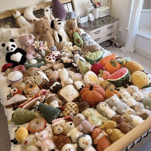 Colección JC de Peluches, Lindos Peluches con Forma de Animales, Regalo - Product Image 1
