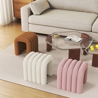 Chaise de maquillage confortable et contemporaine en fer pour chambre à coucher, tabouret de salle de maquillage, appartement, salon, hall, revêtement en velours en forme d'arc