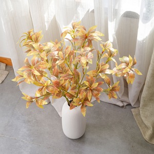Planta Artificial CallaFloral, Rama Individual, Rojo Claro, Verde Otoñal, Decoración de Boda, Estilo INS, Flores Artificiales - Product Image 1