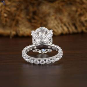 Anillo de diamante 10,46 TDW con corte ovalado y redondo Banda de oro blanco de 18 quilates HPHT/CVD Labstone Jewelry - Product Image 4