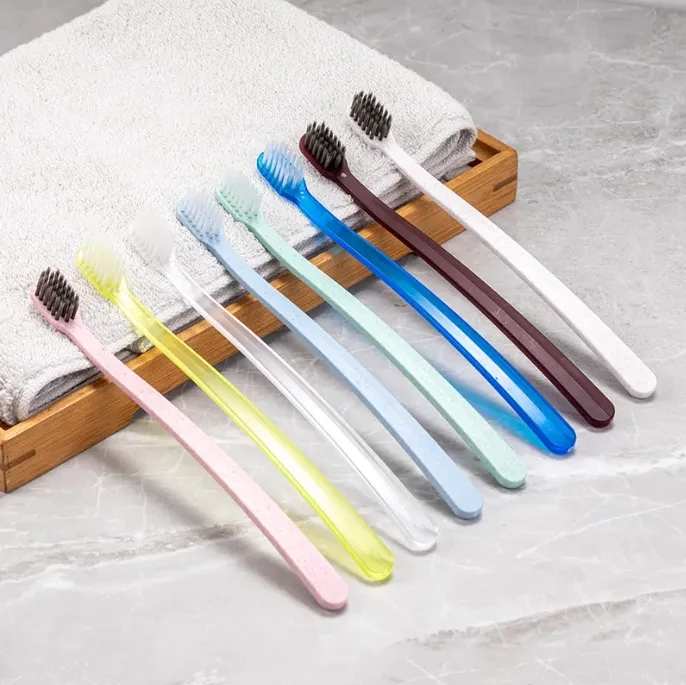 होटल के लिए नया हॉट टूथब्रश ट्रैवल क्लीनिंग प्लास्टिक डिस्पोजेबल टूथब्रश वयस्क टूथब्रश