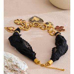 JINYOU 4699 Collar de Estilo Imperial con <span class=keywords><strong>Encaje</strong></span> Negro y Cadena de Acero Inoxidable con Colgante de Corazón de Metal Chapado en Oro - Product Image 3