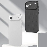 2025 Nouveau modèle de deux étuis de téléphone anti-rayures en PP avec des motifs verticaux et ondulés, adaptés à toute la série d'iPhone 17