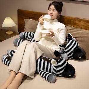 Cuscino Lungo a Forma di Zebra, Bianco e Nero, Peluche Morbido, Cuscino Decorativo per Divano, Regalo di Compleanno - Product Image 5