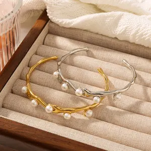 In acciaio inox liquido intarsiato perla signora gioielli di moda braccialetti con oro placcato, impermeabile e Non sbiadito