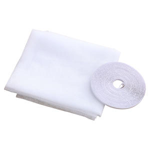 มุ้งกันยุงสีขาวเรียบง่ายสำหรับหน้าต่าง ติดตั้งง่ายด้วยกาวตีนตุ๊กแก รวมในชุด ดีไซน์เรียบง่าย วัสดุโพลีเอสเตอร์ - Product Image 3