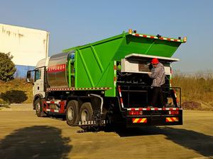 شاحنة سينوتراك هووو تي إكس 6*4 سعة 20 متر مكعب، ناشرة أسفلت متزامنة عالية الجودة، يورو 2، مقود يمين - Product Image 2