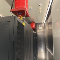 Centre de données modulaire empilable de 20 et 40 pieds avec armoire de serveur pour cluster de formation GPU