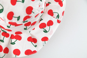 Ropa para Bebés, Conjuntos para Niñas Pequeñas, Vestidos con Estampado de Cerezas y Sombrero, Venta al por Mayor en China - Product Image 6