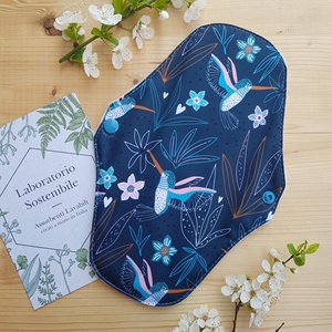 Assorbenti Igienici Lavabili Laboratorio Sostenibile, Assorbenza Regolare, Senza Ali, in Tessuto Riutilizzabile, per Uso Diurno, Made in Italy - Product Image 1