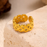 18 Karat vergoldeter Edelstahlring mit geflochtenem Knoten, offener Ring im Vintage-Stil mit gewebter Textur, verstellbarer breiter Fingerring für Damen