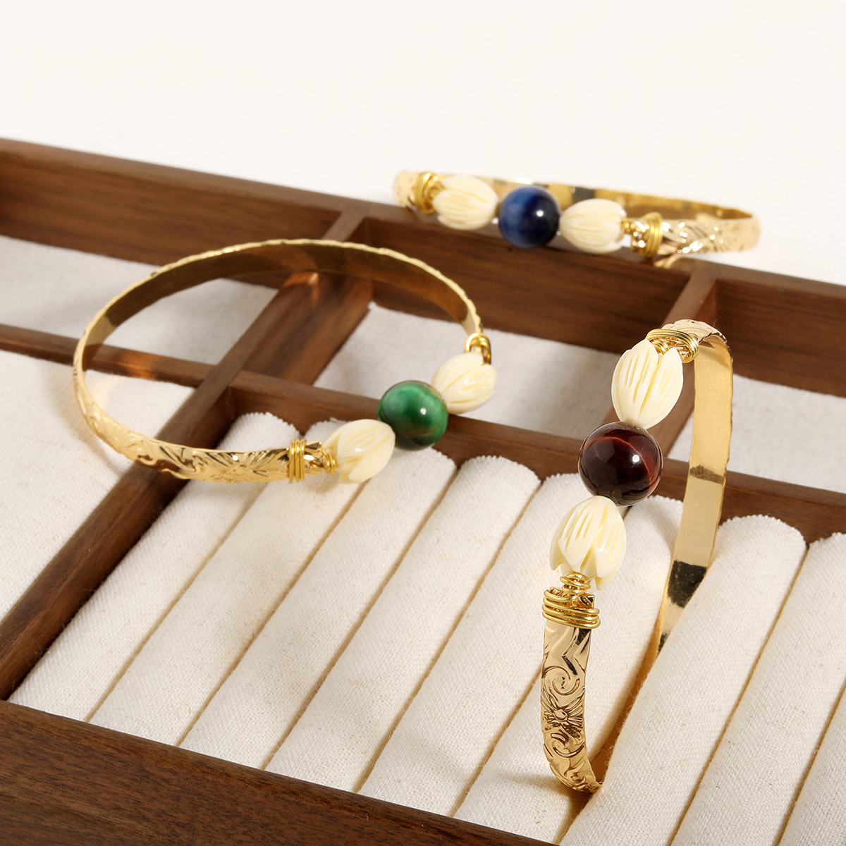 KAGI MOTION PIERCE