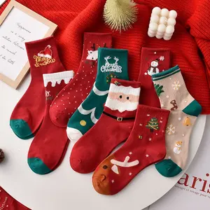 Wholesale Xmas Cartoon Santa Holiday Socks Women Merry Christmas Cotton Crew Socks