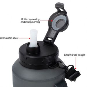 Bouteille d'eau pliable portable de 2 L grande capacité, écologique, en plastique, avec rappel de temps, verrouillage anti-fuite, pour le sport - Product Image 3