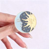 Pin Enamel Sun Moon Tarot Dua Model Bros Awan Bintang Langit Untuk Dekorasi Tas Ransel