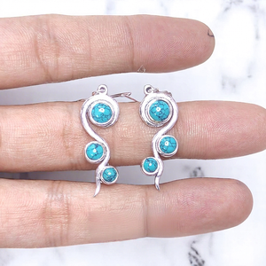Joyería artesanal al por mayor, pendientes colgantes finos de plata de ley 925 con cabujón de turquesa natural, forma redonda, regalo de boda para ella - Product Image 1