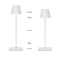 Lampe de table LED portable sans fil à intensité variable tactile avec corps en ABS pour chambres à coucher, alimentation CC