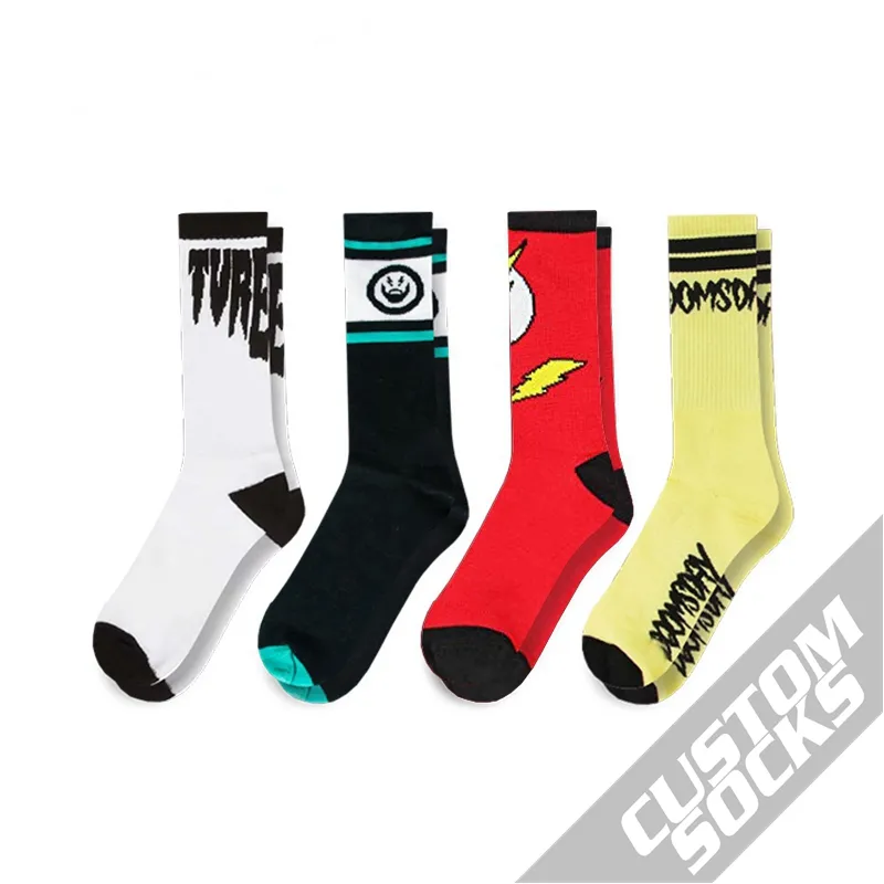 Individuelles hochwertiges OEM Jacquard-Muster Baumwollsocken Socken mit Ihrem Etikett Socken