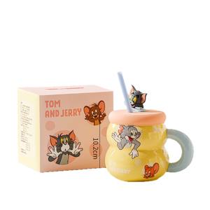 Tasse en porcelaine en forme de gourde Tom et Jerry avec couvercle et poignée Jaune Rose Bleu Enfants Printemps 2025 - Product Image 5