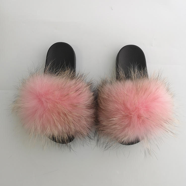 สีน้ำตาลอ่อนอมชมพู