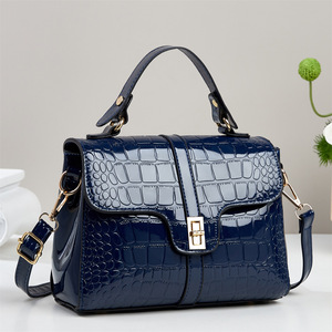 Bolsos de Mano de Diseño de Lujo para <span class=keywords><strong>Mujer</strong></span>, Bolsos Cruzados de Moda en Piel Sintética, Accesorio de Lujo para Dama, Venta al Por Mayor - Product Image 2