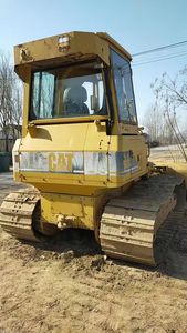 Bulldozer sur chenilles Caterpillar D4G d'occasion à bas prix Bulldozer mobile Type/CAT D4G BULLDOZER d'occasion - Product Image 3