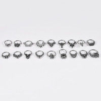 En gros Piercings en acier inoxydable : Anneaux de nez clicker tête d'araignée, papillon, lézard, serpent ; Anneaux fendus en acier motif cœur fondu pour piercing corporel