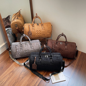 Nouveau Sac de Voyage Tendance Grande Capacité Gaufré pour Affaires et Sports, Idéal pour le Rangement et le Transport en Bandoulière - Product Image 1