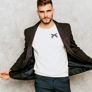 Patch brodé DigitEMB Pistolets croisés, thermocollant, motif arme western, lot de 11 pièces pour vestes, gilets, sacs à dos, chapeaux, 4x2,8 pouces, en feutre - Product Image 3