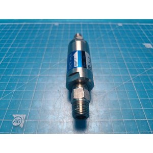 Válvula Solenoide Keihin NR2 NR2-S-8 Usada Como Pieza de Repuesto para Equipos Legacy Semiconductor - Product Image 1