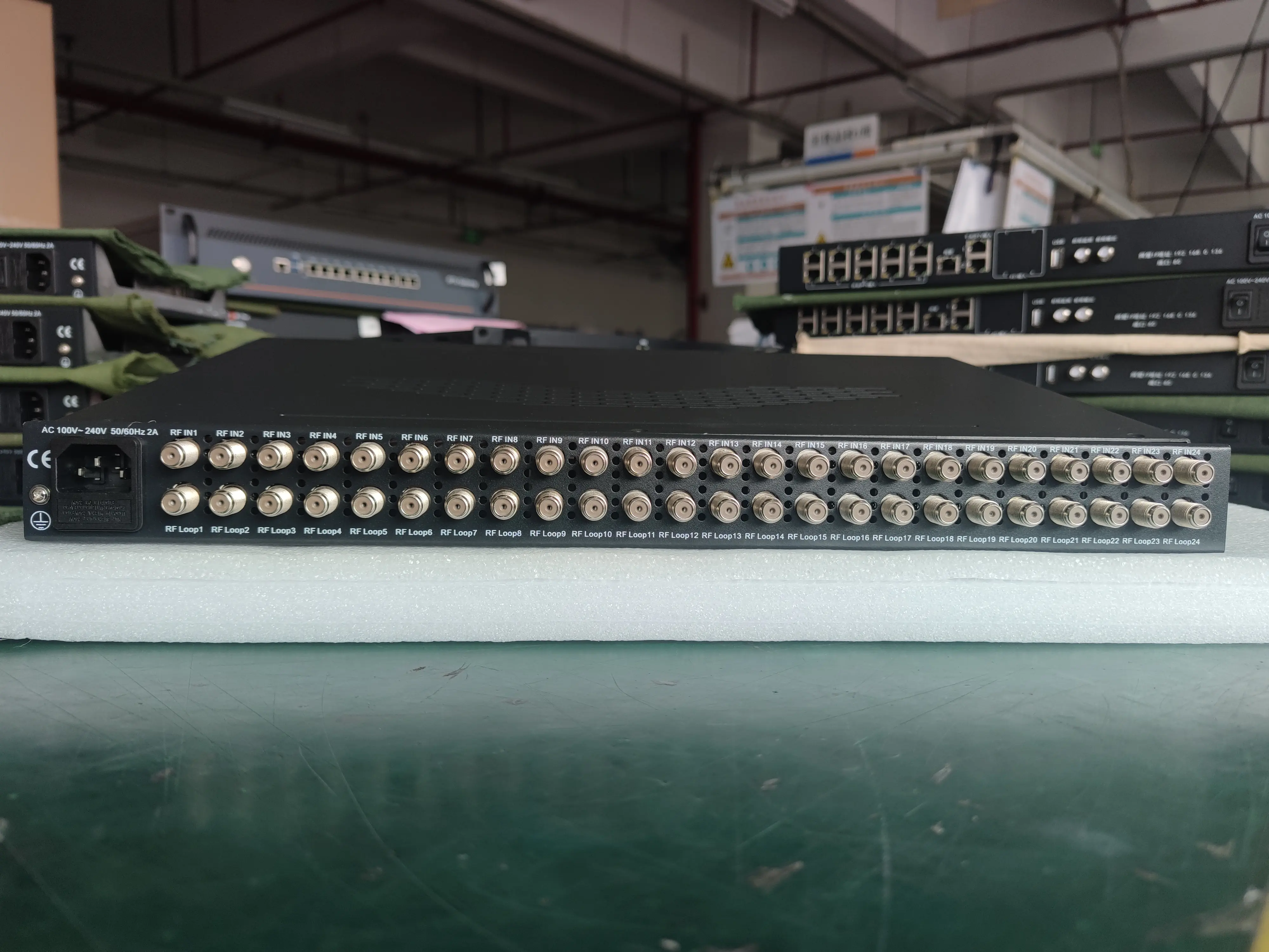 YT-3394C-V3 16/24 DVB-C (DVB-T/T2/S/S2, ATSC, ISDB-T เป็นตัวเลือก) อินพุตทูเนอร์ FTA เป็นเอาต์พุตผู้ให้บริการ 8/16 พร้อมการสับปะ