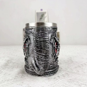 <span class=keywords><strong>Nouveau</strong></span> créatif argent tasse tasse chanson de glace et de feu/<span class=keywords><strong>Game</strong></span> <span class=keywords><strong>of</strong></span> <span class=keywords><strong>Thrones</strong></span> Party Bar tasse tasse personnalisé bière tasse en acier inoxydable whisky - Product Image 5