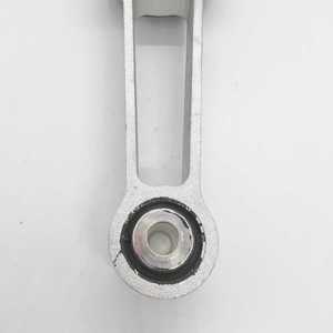 LR000597 31430441 LR030745 30680474Land Rover VOLVO S80 II V60用オートスペアパーツトランスミッションラバーリアエンジンマウント - Product Image 2