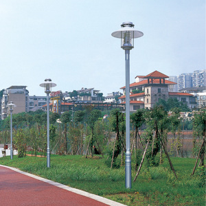 Lampadaire LED extérieur traditionnel super lumineux en alliage d'aluminium, étanche, blanc chaud 3500K, angle de faisceau de 20 degrés, garantie 10 ans - Product Image 3