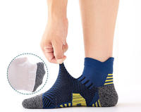 Chaussettes de sport basses à compression à rayures contrastées, résistantes à l'usure, avec talon et bout rembourrés, en maille respirante anti-transpiration