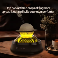 Enceinte portable intelligente sans fil avec aromathérapie, subwoofer, veilleuse et horloge, alimentée par courant continu, de la marque Voice of Berlin Colorful.